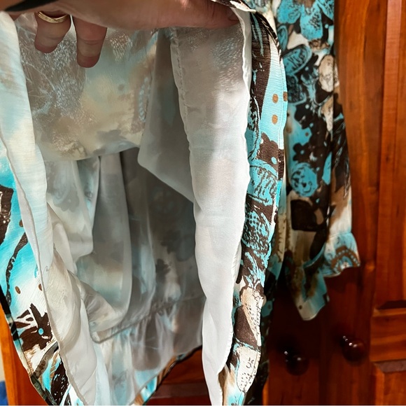 Laura Ashley size 3 woman’s blouse. - Picture 9 of 15